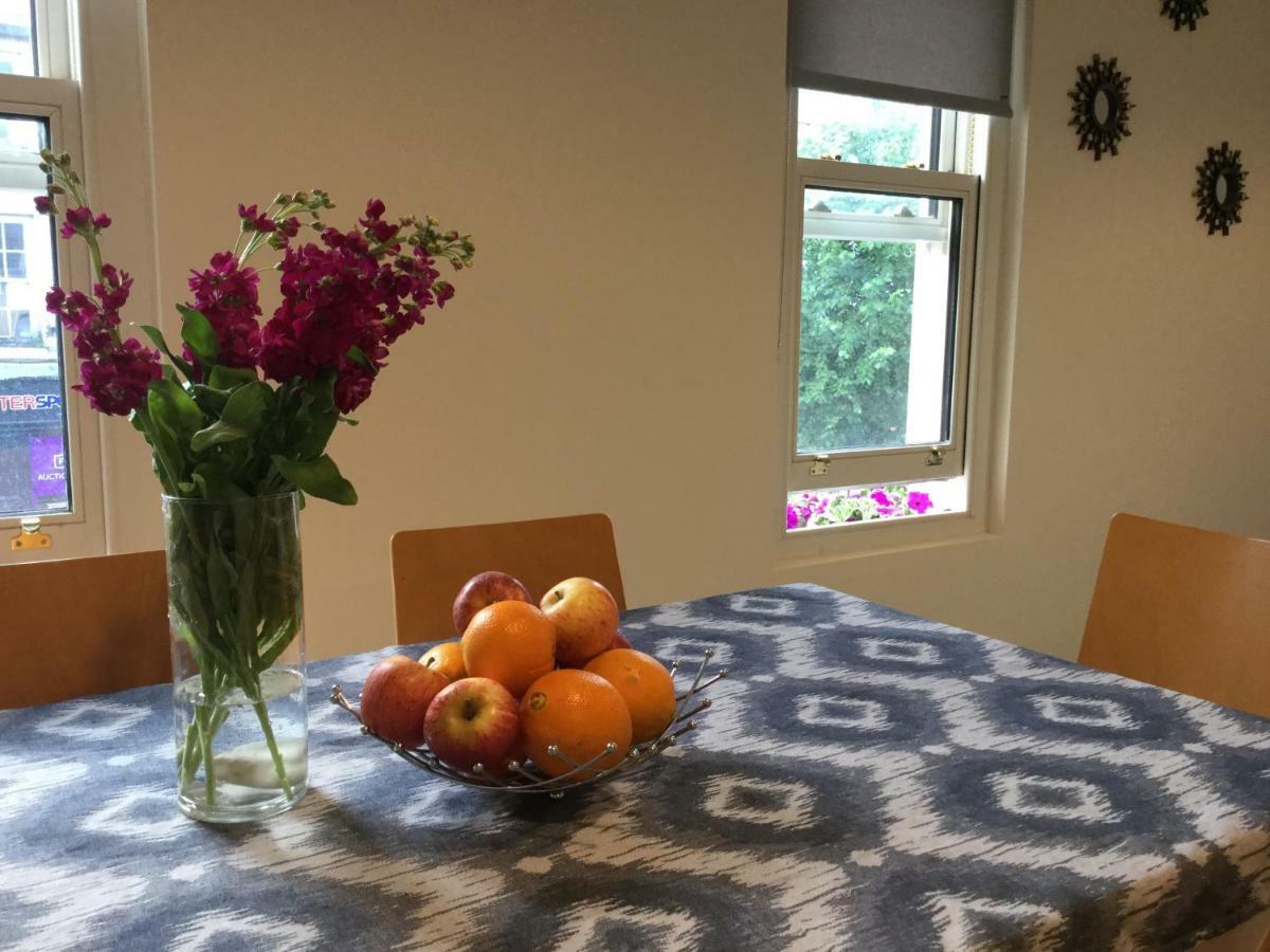Rose Alley Apartment Westport Extérieur photo